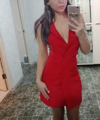 Я умею и люблю удовлетворять твои самые сокровенные желания. Мое гибкое и сексуальное тело окутает тебя страстью и нежностью. Встречи со мной наполнены жарким флиртом и похотливым наслаждением. Я создам для тебя атмосферу, в которой ты забудешь о всех заботах и погрузишься в безумный водоворот наслаждения. Заводные эмодзи не передадут всю мою сексуальность и страсть. Жду встречи в Москве, чтобы подарить тебе незабываемые мгновения удовольствия. Посмотри мои фото и отзывы, и ты поймешь, что я лучший выбор для твоих сексуальных фантазий. 🌹 11268, 26 лет